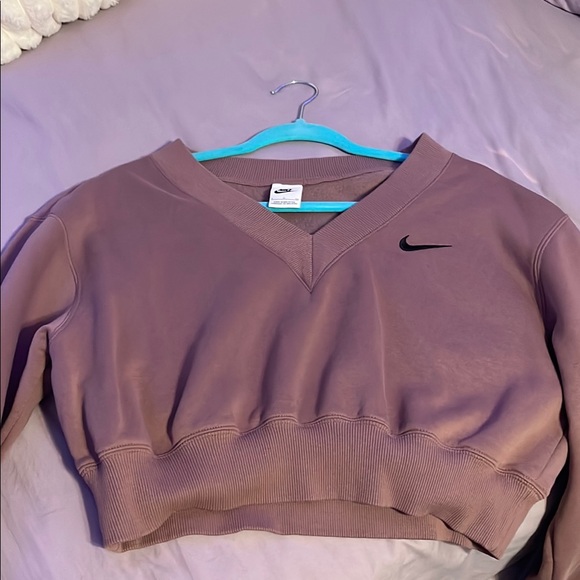 Nike Mauve Cropped Sweatshirt - Picture 4 of 4